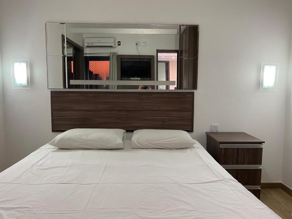 1810 - Flat Para Temporada Em Goiania-Proximo Ao Parque Areiao Exterior photo